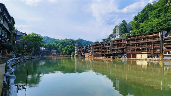 “湘”約鳳凰，相守未來——2022博皓快樂湖南行    -24